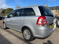Used Vauxhall Zafira Excite 115 HP (84 kW) 2011 Silver MPV
