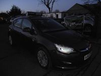 Used Vauxhall Astra 98 HP (72 kW) 2014 Grey Hatchback