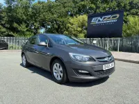 Used Vauxhall Astra Design Edition 98 HP (72 kW) 2015 Grey Hatchback