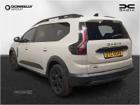 New Dacia Jogger Extreme 2026 Cream MPV