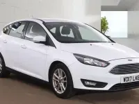 Used Ford Focus Zetec 100 HP (73 kW) 2017 White Hatchback