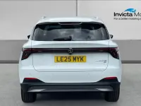 Used MG MG5 EV Trophy 169 kW (231 HP) 2025 White Estate