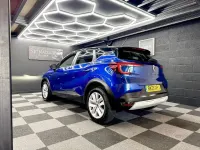 Used Renault Captur Play 100 HP (73 kW) 2021 Blue/black SUV