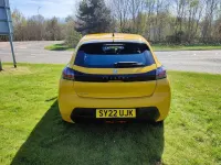 Gebraucht Peugeot 208 Active Premium 75 PS (55 kW) 2022 Gelb Kleinwagen