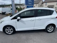 Used Ford B-MAX Zetec 100 HP (73 kW) 2015 White MPV