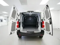 Used Vauxhall Vivaro 100 HP (73 kW) 2023 White MPV