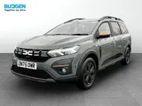 Second-hand Dacia Jogger Extreme 141 CP (103 kW) 2025 Verde Monovolum