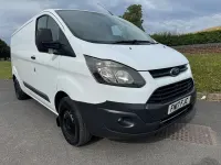 Used Ford Transit Custom 105 HP (77 kW) 2017 White Van