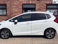 Used Honda Jazz EX 102 HP (75 kW) 2016 White Hatchback