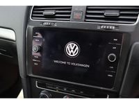 Used VW Golf VII SE 108 HP (79 kW) 2017 White Hatchback
