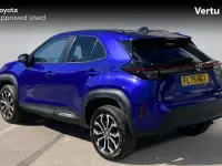 Used Toyota Yaris Hybrid Design 116 HP (85 kW) 2025 Juniper blue (metallic paint) Estate