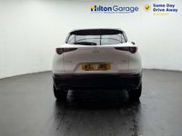 Begagnad Mazda CX-30 Inclusive 2021 Vit SUV