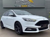 Used Ford Focus ST 185 HP (136 kW) 2017 White Hatchback