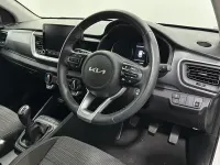 Used Kia Stonic 101 HP (74 kW) 2022 White SUV