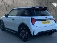 Used Mini John Cooper Works Hatch 228 HP (167 kW) 2024 White Hatchback