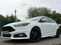 Used Ford Focus ST 185 HP (136 kW) 2018 White Hatchback