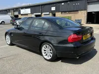 Used BMW 318 2009 Black Sedan