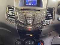 Used Ford Fiesta Zetec 100 HP (73 kW) 2016 Black Hatchback