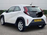 Used Toyota Aygo X PURE 72 HP (52 kW) 2023 White SUV