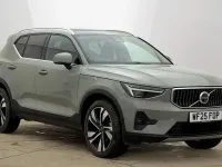 Usado Volvo XC40 Ultra 197 HP (144 kW) 2025 Verde SUV