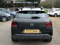 Usado Citroën C4 Cactus Feel 82 HP (60 kW) 2017 Preto Citadino