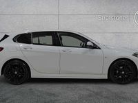 Usado BMW 118 M Sport 134 HP (98 kW) 2022 Branco Citadino