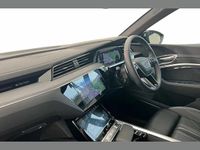 Usado Audi Q8 e-tron Black Edition 250 kW (340 HP) 2023 Preto SUV