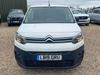 Used Citroën Berlingo 2019 White MPV