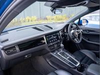Used Porsche Macan S 348 HP (255 kW) 2020 Blue SUV