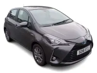 Used Toyota Yaris 100 HP (73 kW) 2018 Grey Hatchback