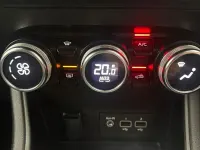Used Renault Captur Techno 143 HP (105 kW) 2023 Black SUV