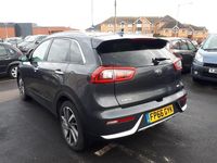 Used Kia Niro 139 HP (102 kW) 2016 Grey SUV