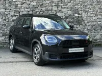 Usado Mini Countryman Classic 215 HP (158 kW) 2024 Preto SUV