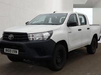 Used Toyota HiLux Active 150 HP (110 kW) 2019 White Pickup
