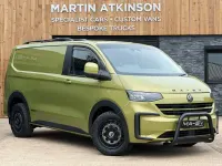 New VW T7 Pro 150 HP (110 kW) 2025 Warm green metallic Van