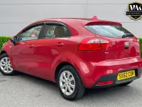 Used Kia Rio 84 HP (61 kW) 2012 Red Hatchback