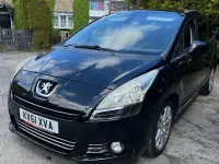 Używany Peugeot 5008 112 KM (82 kW) 2011 Czarny Minivan