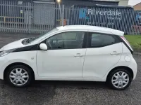 Used Toyota Aygo X-play 69 HP (50 kW) 2016 White Hatchback