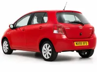 Używany Toyota Yaris 101 KM (74 kW) 2009 Czerwony Hatchback
