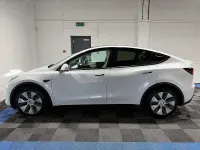 Used Tesla Model Y Long Range AWD 378 kW (514 HP) 2022 White SUV