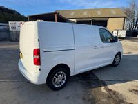 Used Vauxhall Vivaro Sportive 120 HP (88 kW) 2021 White MPV