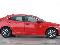 Used Honda Civic SE 2018 Red Hatchback