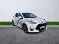 Second-hand Toyota Yaris Hybrid 116 CP (85 kW) 2022 Alb Hatchback
