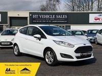 Used Ford Fiesta Zetec 82 HP (60 kW) 2016 White Hatchback