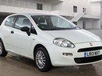 Used Fiat Punto Pop 69 HP (50 kW) 2013 White Hatchback