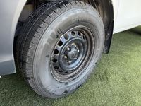 Used Toyota HiLux Active 148 HP (108 kW) 2020 White Pickup