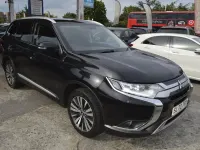 Usado Mitsubishi Outlander 150 HP (110 kW) 2020 Preto SUV