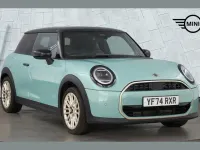 Used Mini Cooper Hatch 154 HP (113 kW) 2024 Green Hatchback