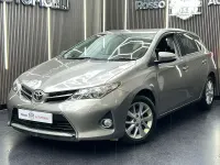 Used Toyota Auris 132 HP (97 kW) 2014 Grey Hatchback