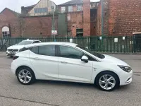 Begagnad Vauxhall Astra SRi 150 HK (110 kW) 2019 Vit Halvkombi